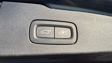 Volvo V60 2.0 B4P Plus Dark 5dr Auto [7 speed] Petrol Estate